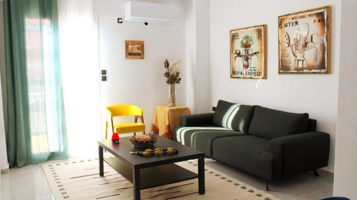 Patras Cozy Nest In The Vibrant City Center Eksteriør billede